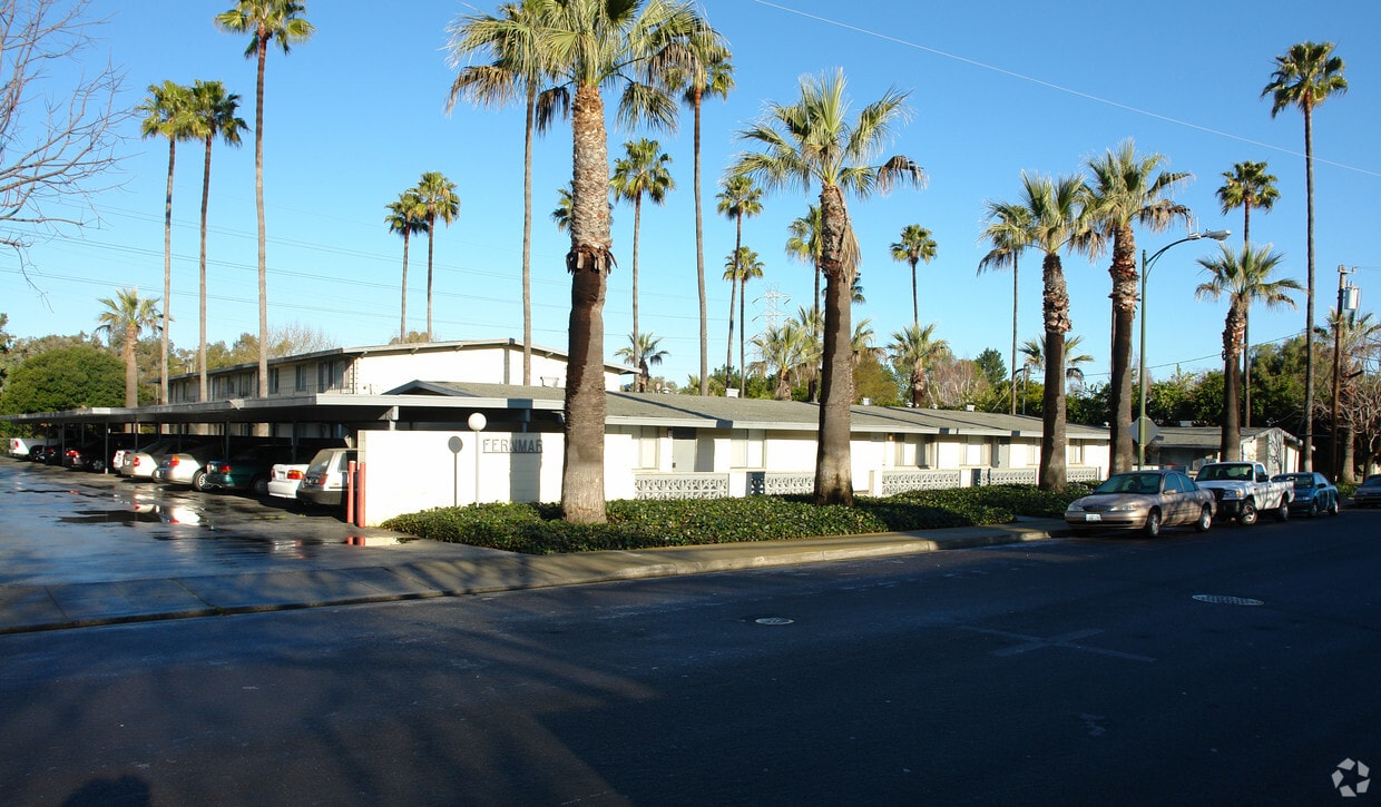 Primary Photo - Fernmar