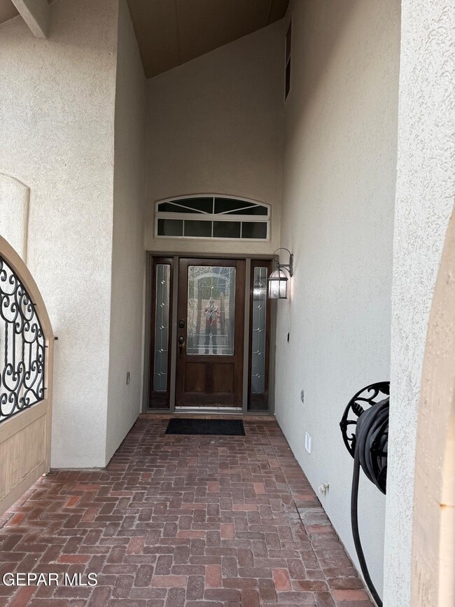 Building Photo - 398 Bentridge Drive
