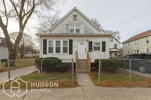 Primary Photo - AVAILABLE NOW! - 910 S MARTIN LUTHER KING ...
