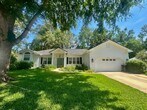 Foto principal - Spacious 4-Bedroom Gem in Sought-After Bro...