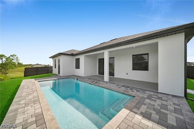 Foto del edificio - 3423 NE 13th Ave