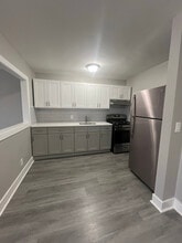 Building Photo - 394 Park Ave