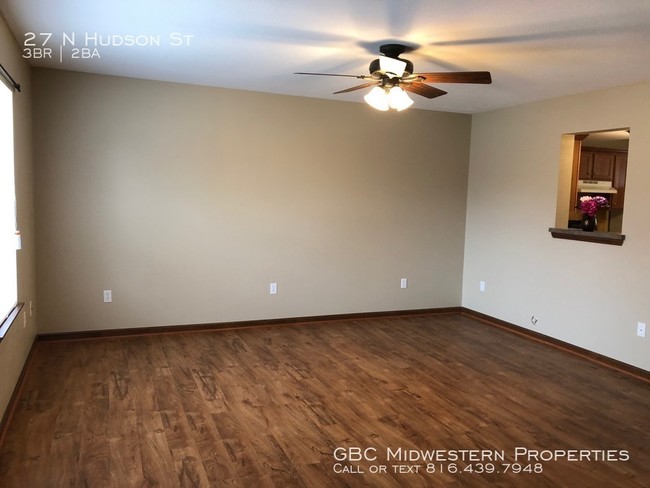 Building Photo - TOWNHOUSE FOR RENT IN BUCKNER MO!