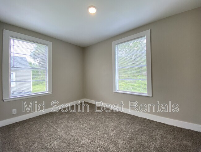 Foto del edificio - 806 Jane Dr