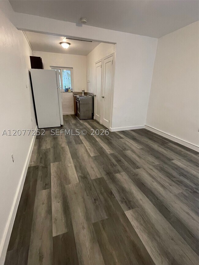 Foto del edificio - 430 SW 6th St