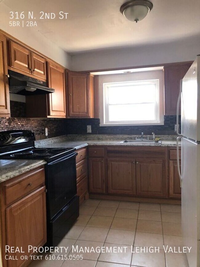 Foto del edificio - 316 N 2nd St