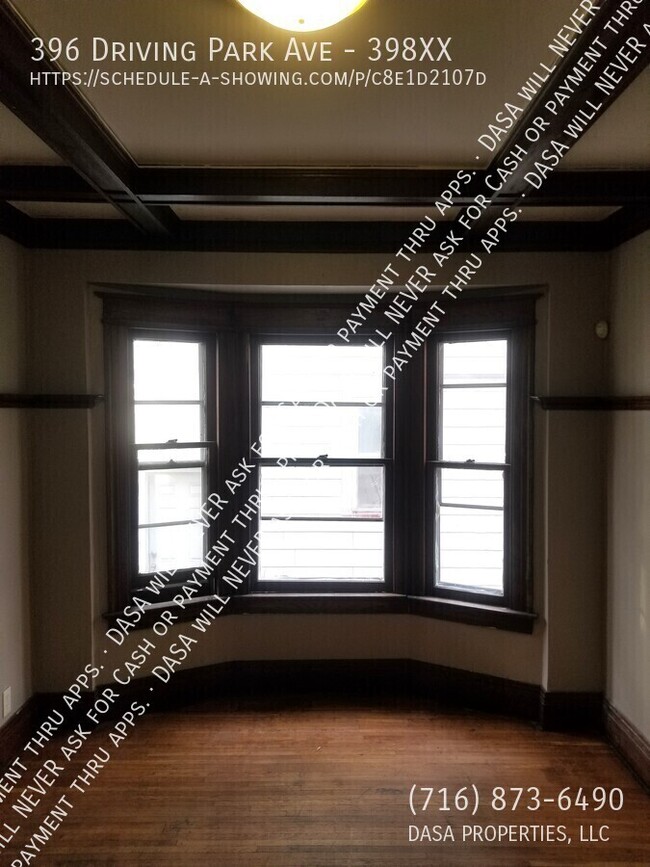 Building Photo - 396-398 Driving Park - 398x - 3 Bed / 1 Bath