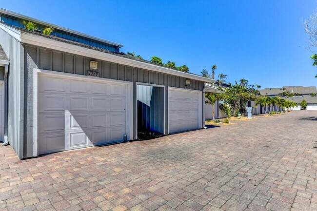 Foto del edificio - CANAL FRONT CONDO