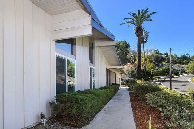 Building Photo - 16940 Adlon Rd