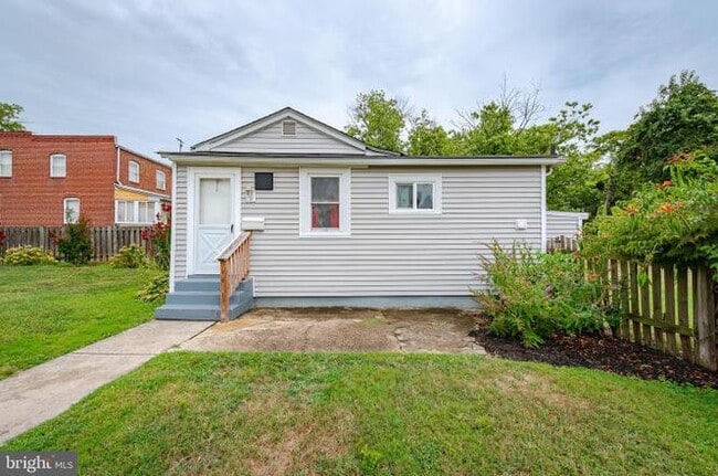 Building Photo - 1007 Church St