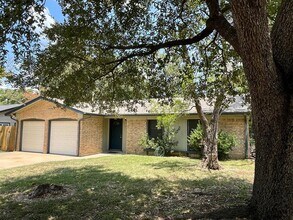 Building Photo - 7000 Whispering Oaks Dr