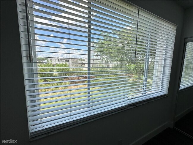 Foto del edificio - 2 br, 2.5 bath House - 16681 Hemingway Dr