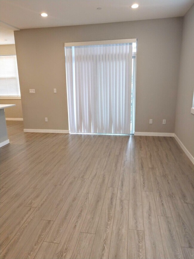 Foto del edificio - 1906 SE Tacoma St