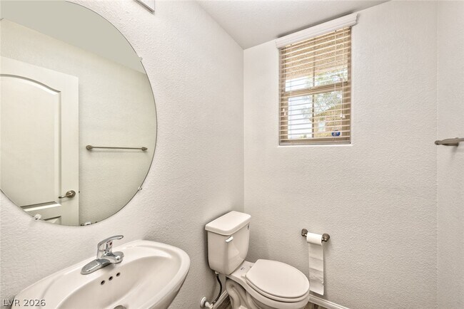 Foto del edificio - 4962 Guysborough St