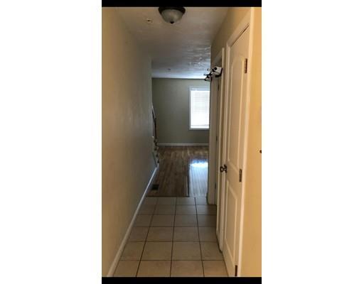 Building Photo - 651B Plantation St