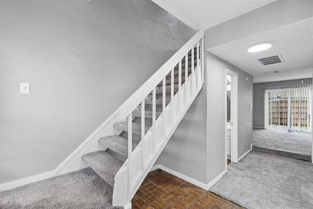 Building Photo - 4236 Cuesta Dr