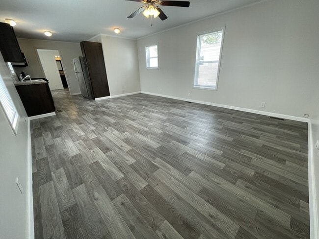 Building Photo - 38013 Chilver Ave
