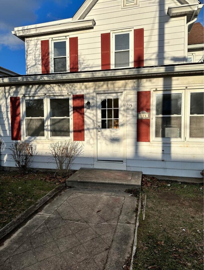 Building Photo - 115 N Harding Hwy