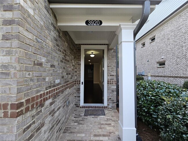 Building Photo - 3920 Glenview Club Ln