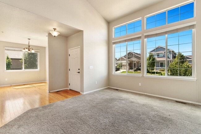 Building Photo - 3 Bedroom, 4 Bathroom, 2-Car Garage in Rigden Farms