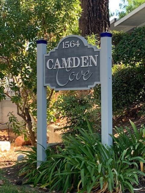 Foto del edificio - 1564 Tanglewood Ln