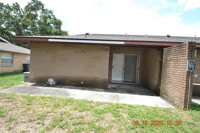 Foto del edificio - 409 Big Cedar Way