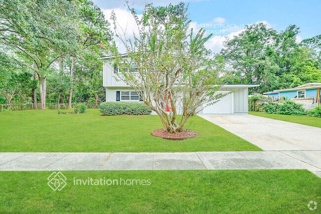 Building Photo - 2607 Hugh Edwards Dr