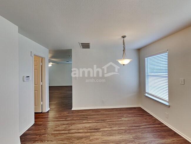 Building Photo - 8438 Favero Cove