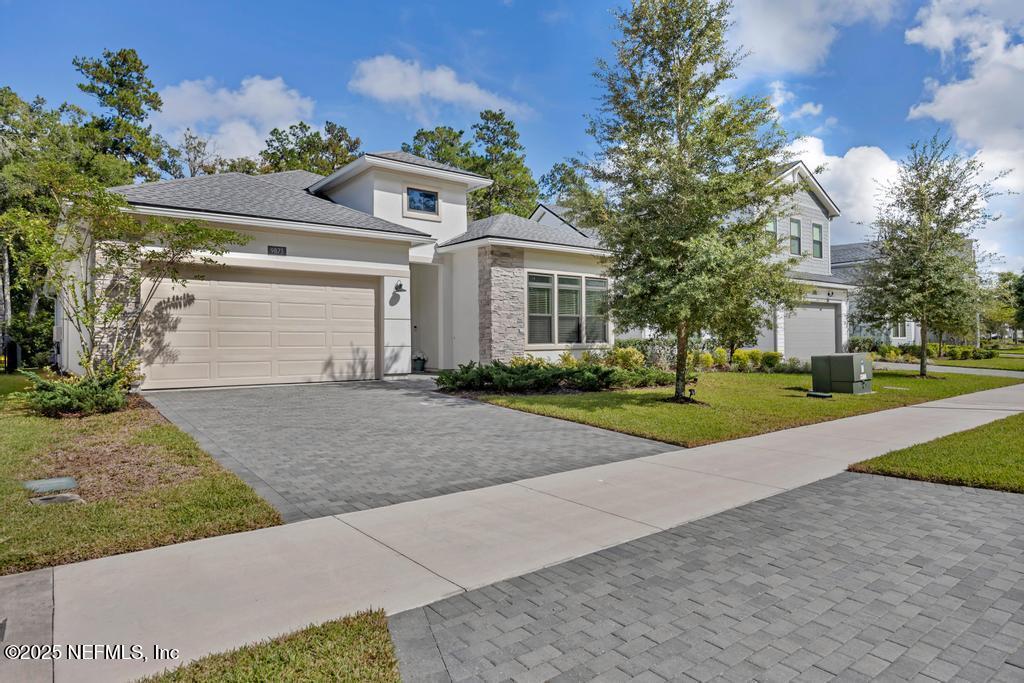 Foto principal - 9873 Filament Blvd