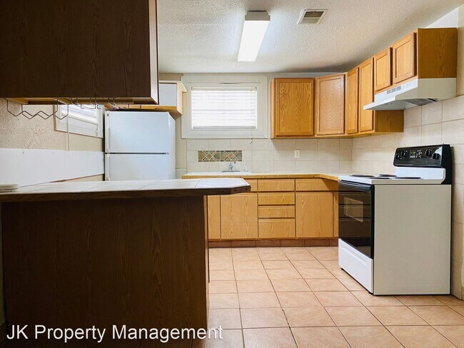 Foto del edificio - 804-806 12th St S