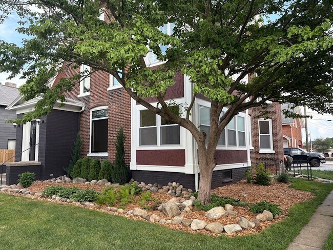 Building Photo - 508 Maple Ave