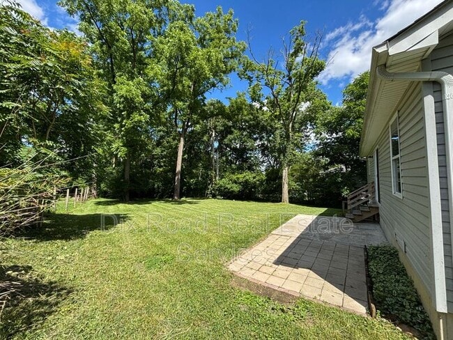 Building Photo - 794 Carriage Hill Ln
