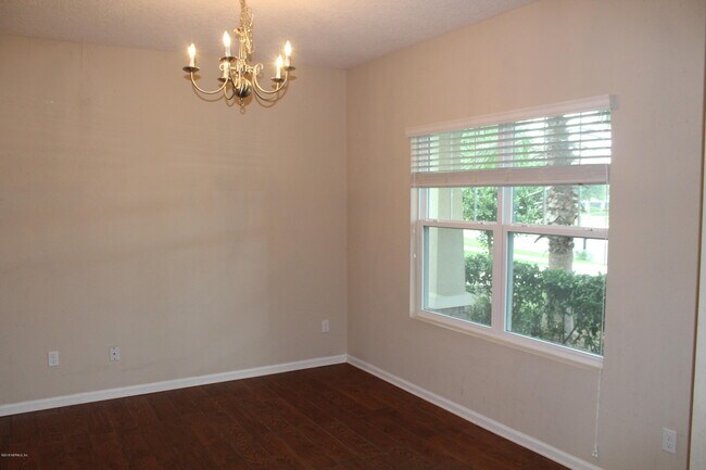 Foto del edificio - 16404 Magnolia Grove Way