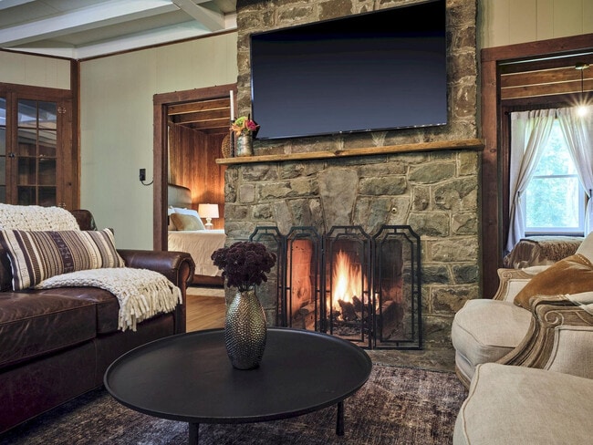 Building Photo - 3169 Spruce Cabin Rd