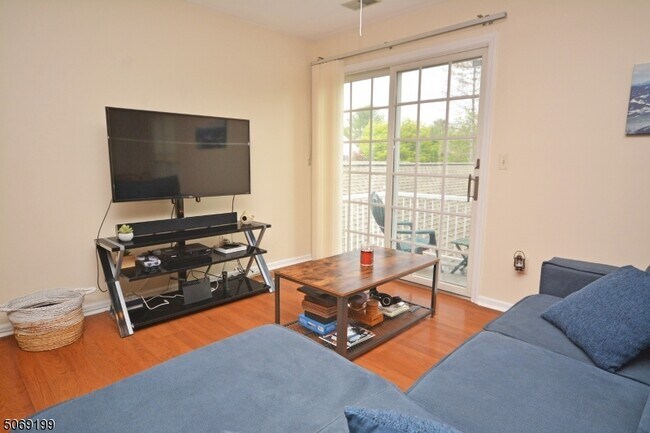 Foto del edificio - 26 Smithfield Ct