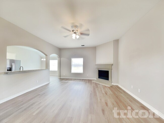 Foto del edificio - 6414 Quail Valley Dr