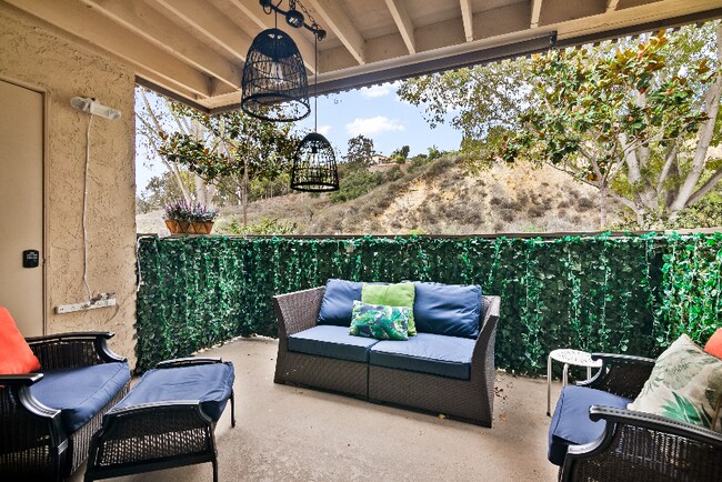 Building Photo - 8503 Villa La Jolla Dr