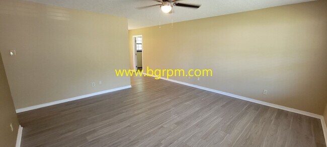 Foto del edificio - 3 BD. 2 BA. home in Cabot.