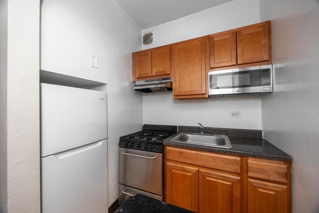 Photo - 948 West Cuyler Avenue #108 Apartment