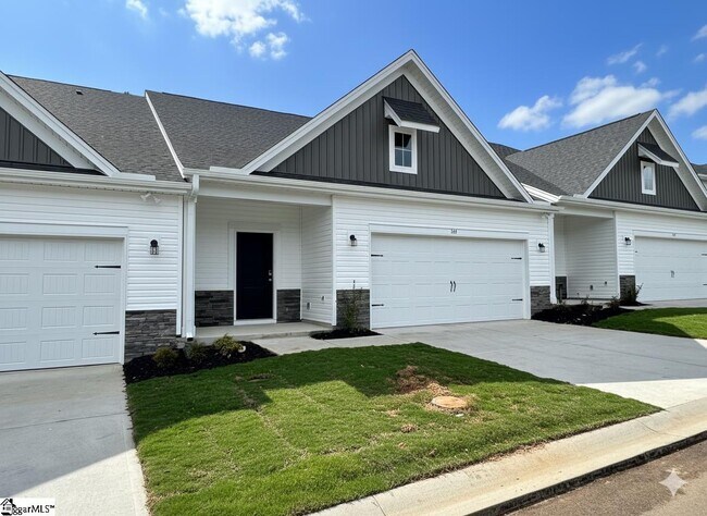 Foto del edificio - 325 Gooding Trl