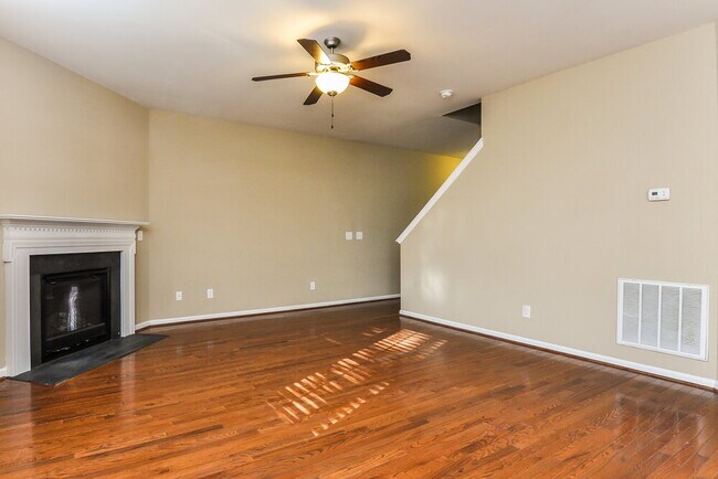 Foto del edificio - 5139 Arbor Chase Dr