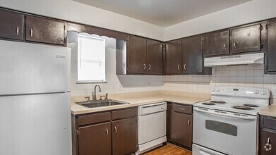 Interior Photo - Colony Square Apartments