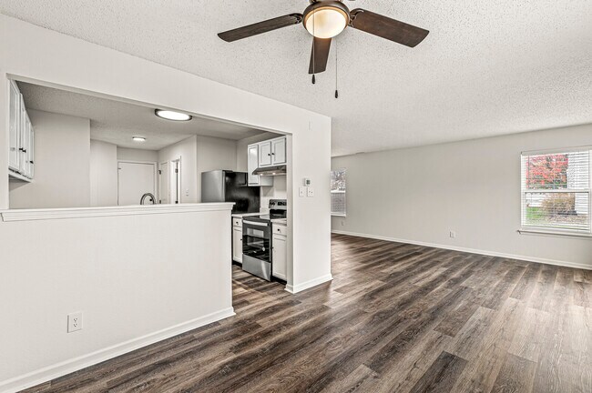 Foto del edificio - 1316 Freemont Ln