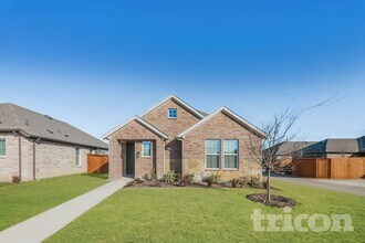 Interior Photo - Tricon Trinity Falls