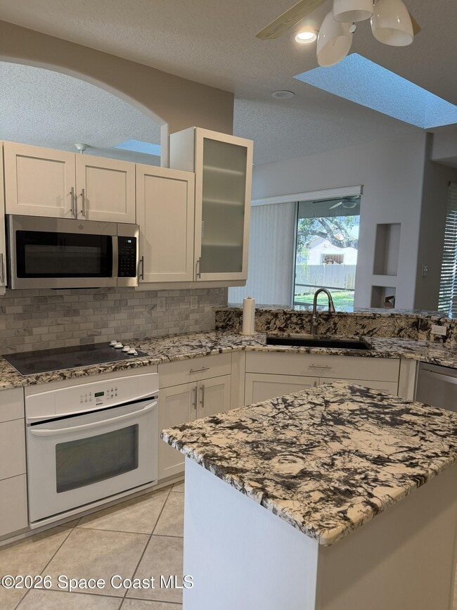 Building Photo - 1251 S Banana River Dr