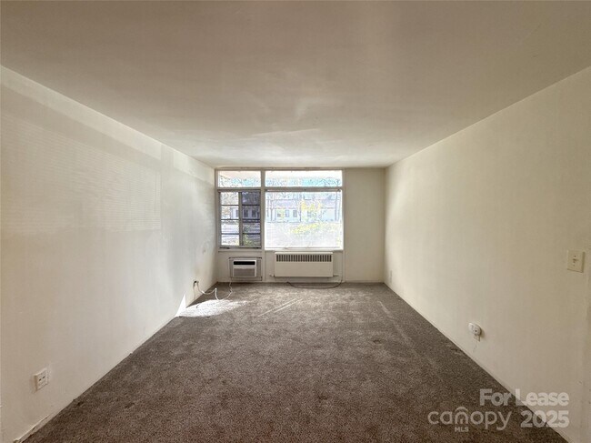 Foto del edificio - 2126 E 7th St