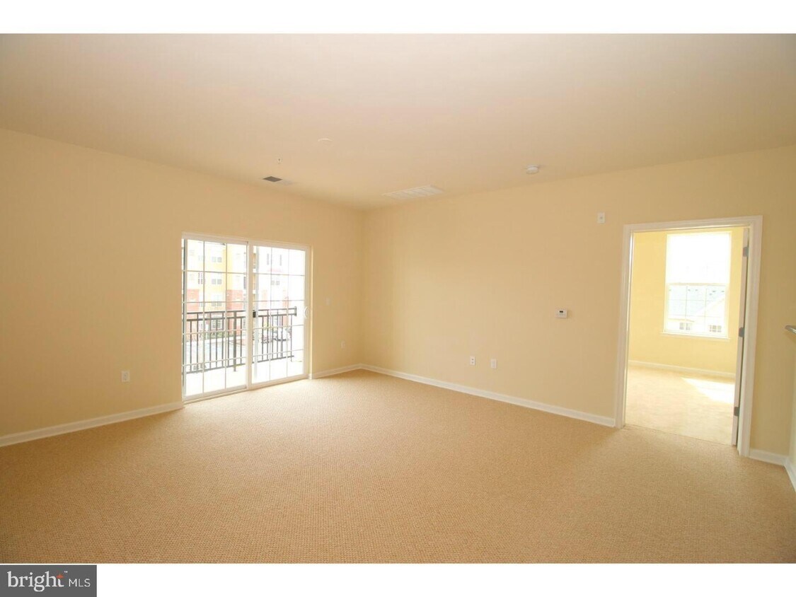 Primary Photo - 1137 Halifax Pl