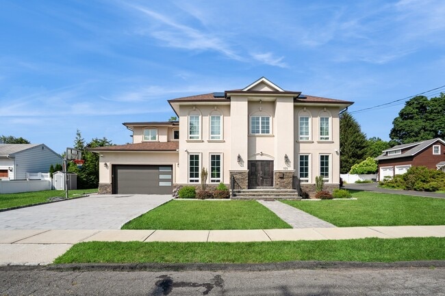 Building Photo - 105 Westervelt Pl