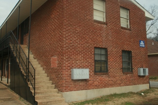 Foto del edificio - 266 Bond Ave