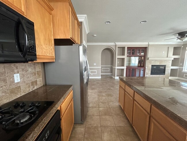 Building Photo - 619 Coppola Ct